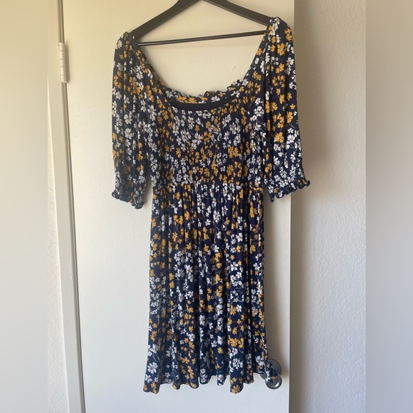 Draper James dress- jo Dee dress - Picture 6 of 6